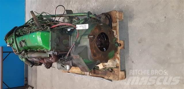 Ford 826F محركات
