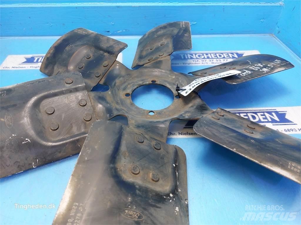 Ford 8630 محركات