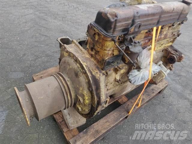 Ford Trader 590E محركات