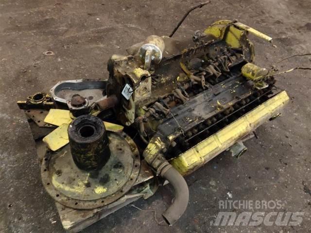 Ford Trader 590E محركات