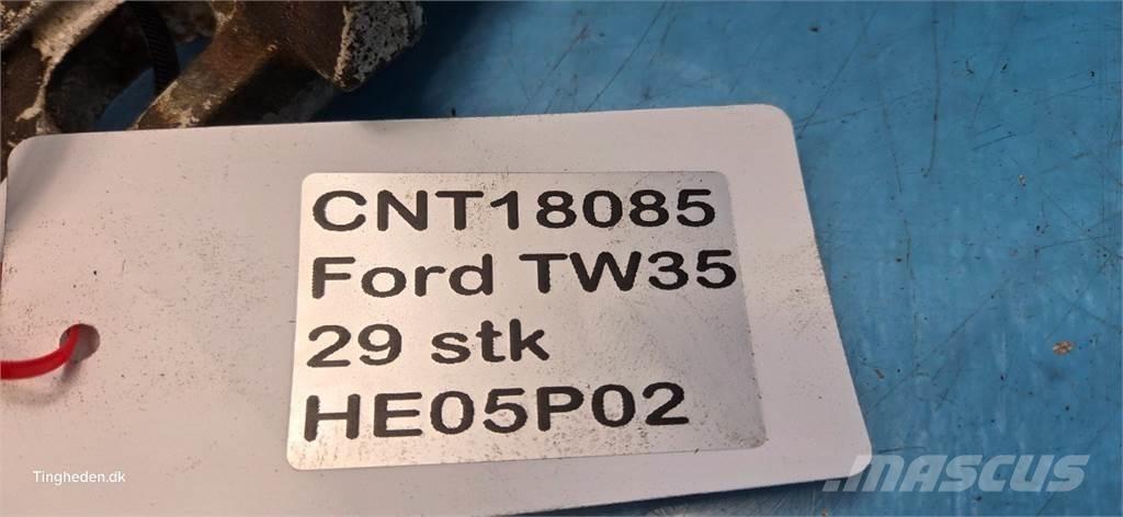 Ford TW35 الإطارات والعجلات والحافات