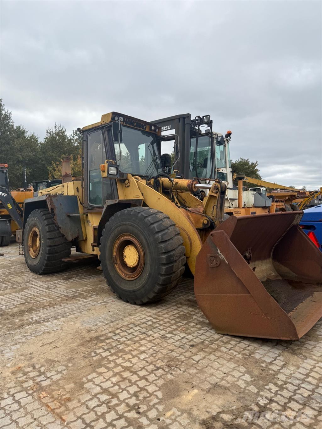 Hanomag 60E لوادر بعجل