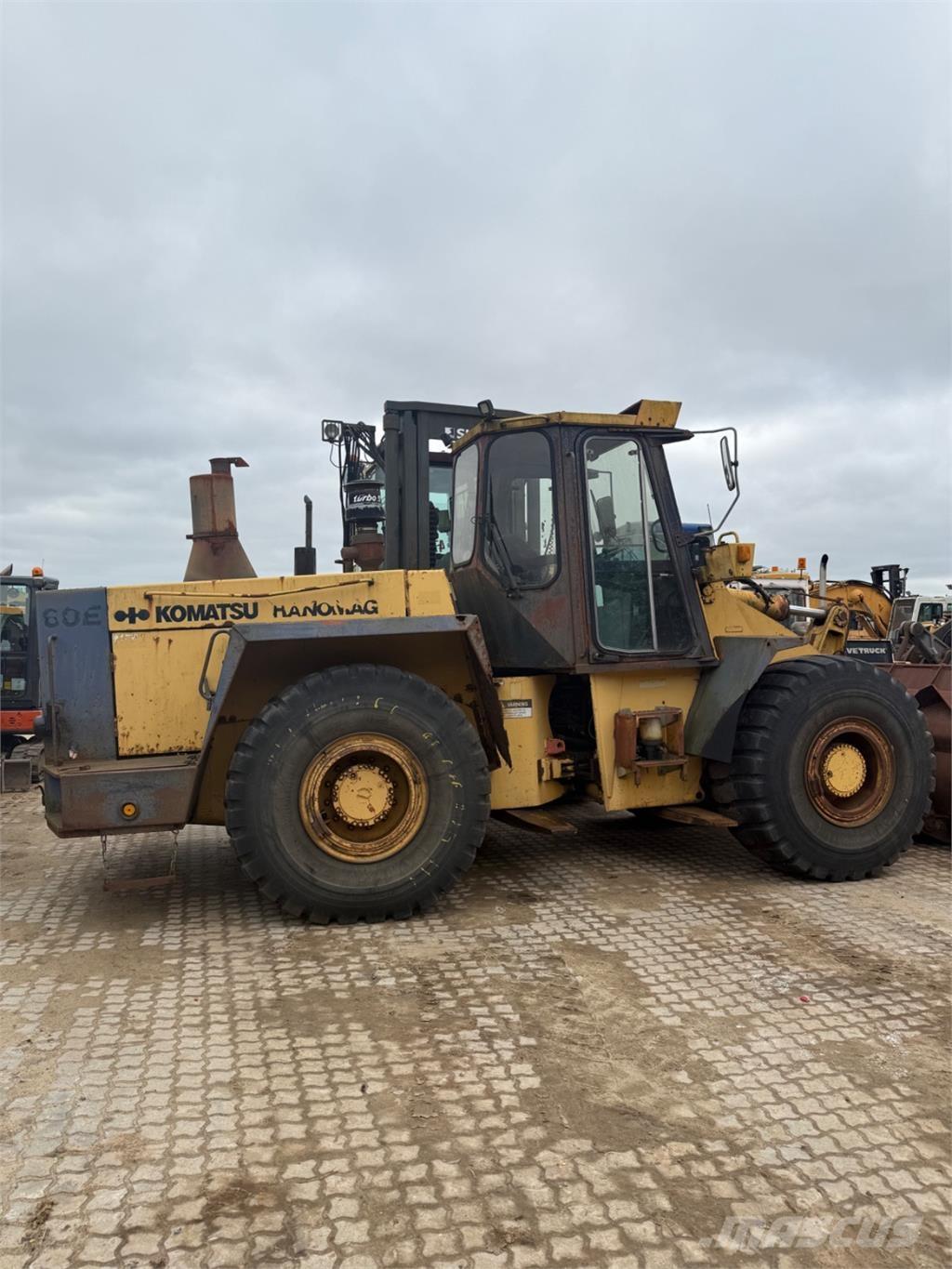 Hanomag 60E لوادر بعجل