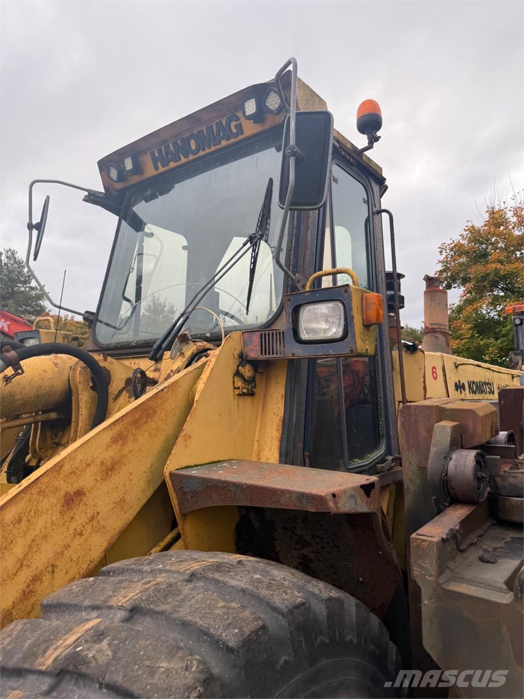 Hanomag 60E لوادر بعجل