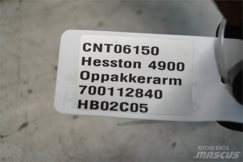 Hesston 4900 ماكينات زراعية أخرى