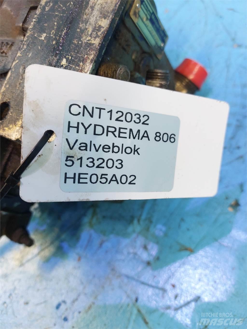 Hydrema 806 هيدروليات