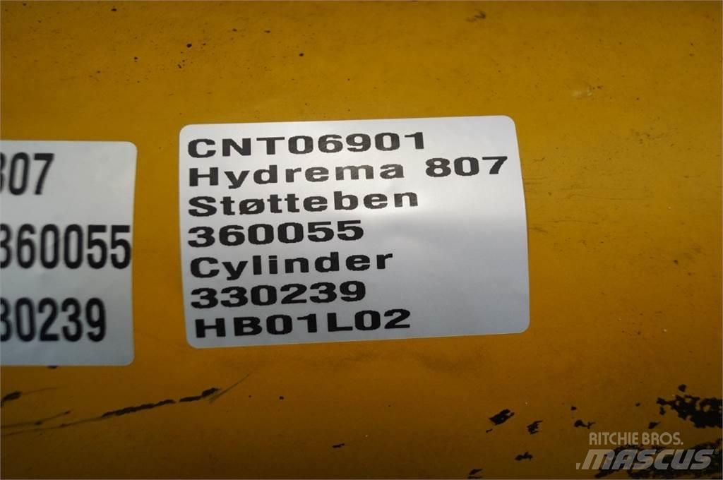 Hydrema 807 مكونات أخرى