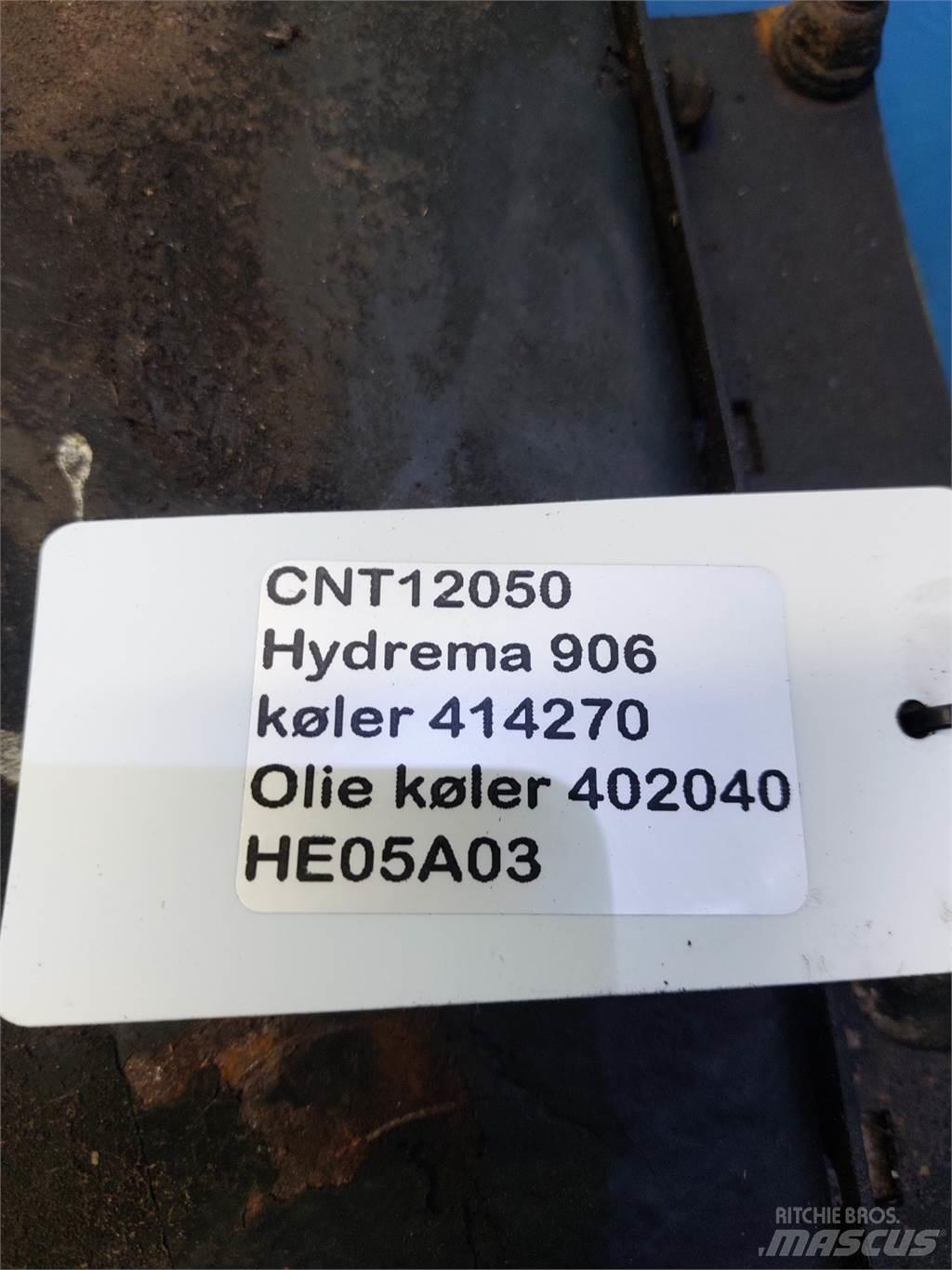 Hydrema 906 مشعات