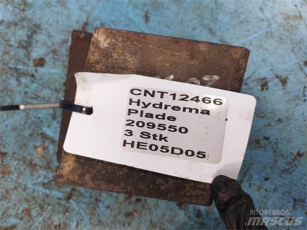 Hydrema 906 أذرع الغطاس