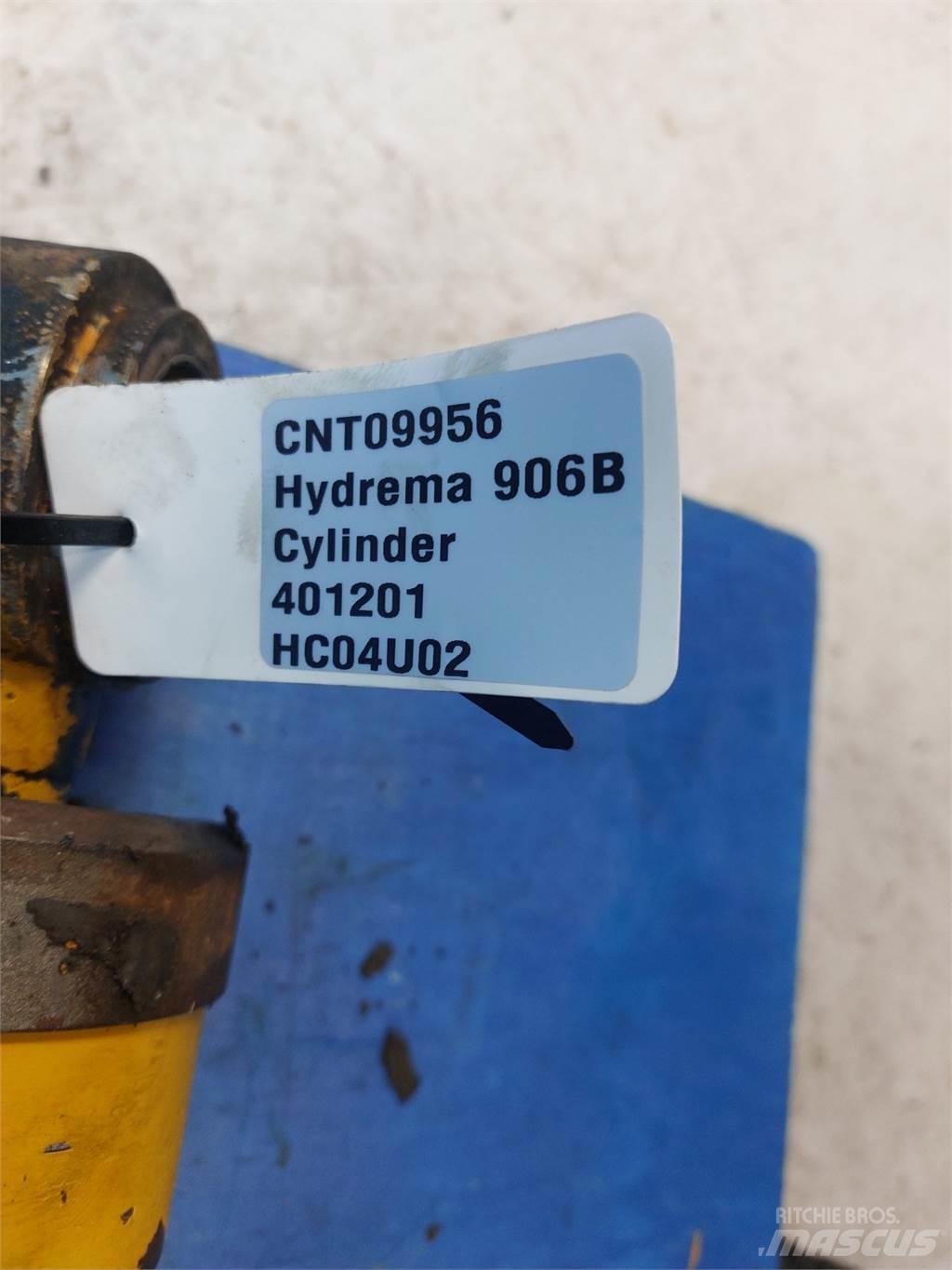 Hydrema 906B أذرع الغطاس