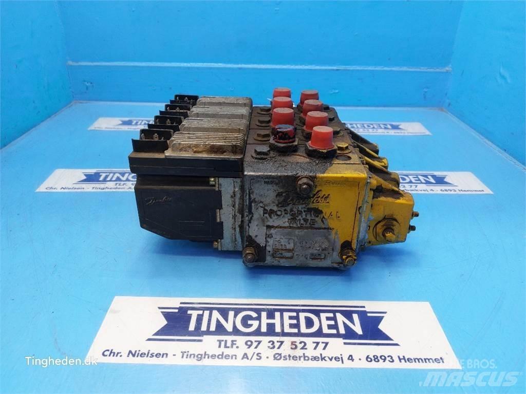Hydrema 906B هيدروليات
