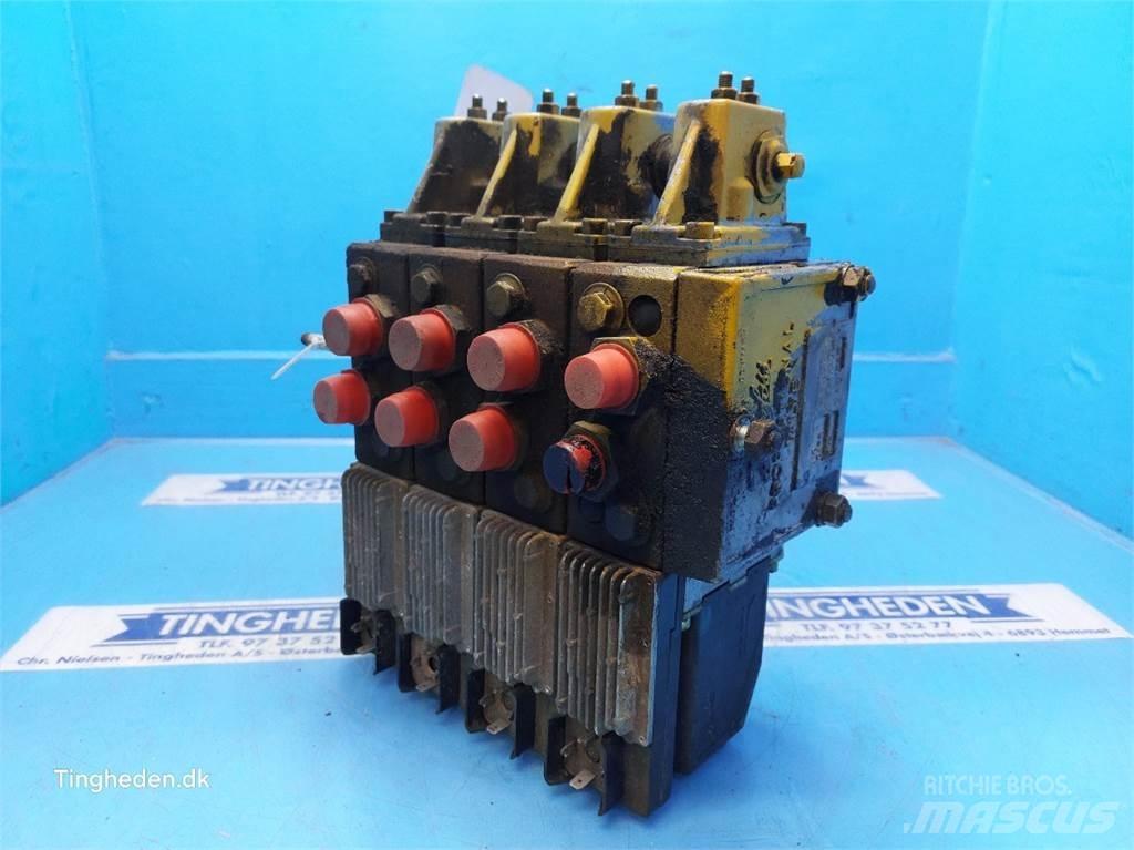 Hydrema 906B هيدروليات