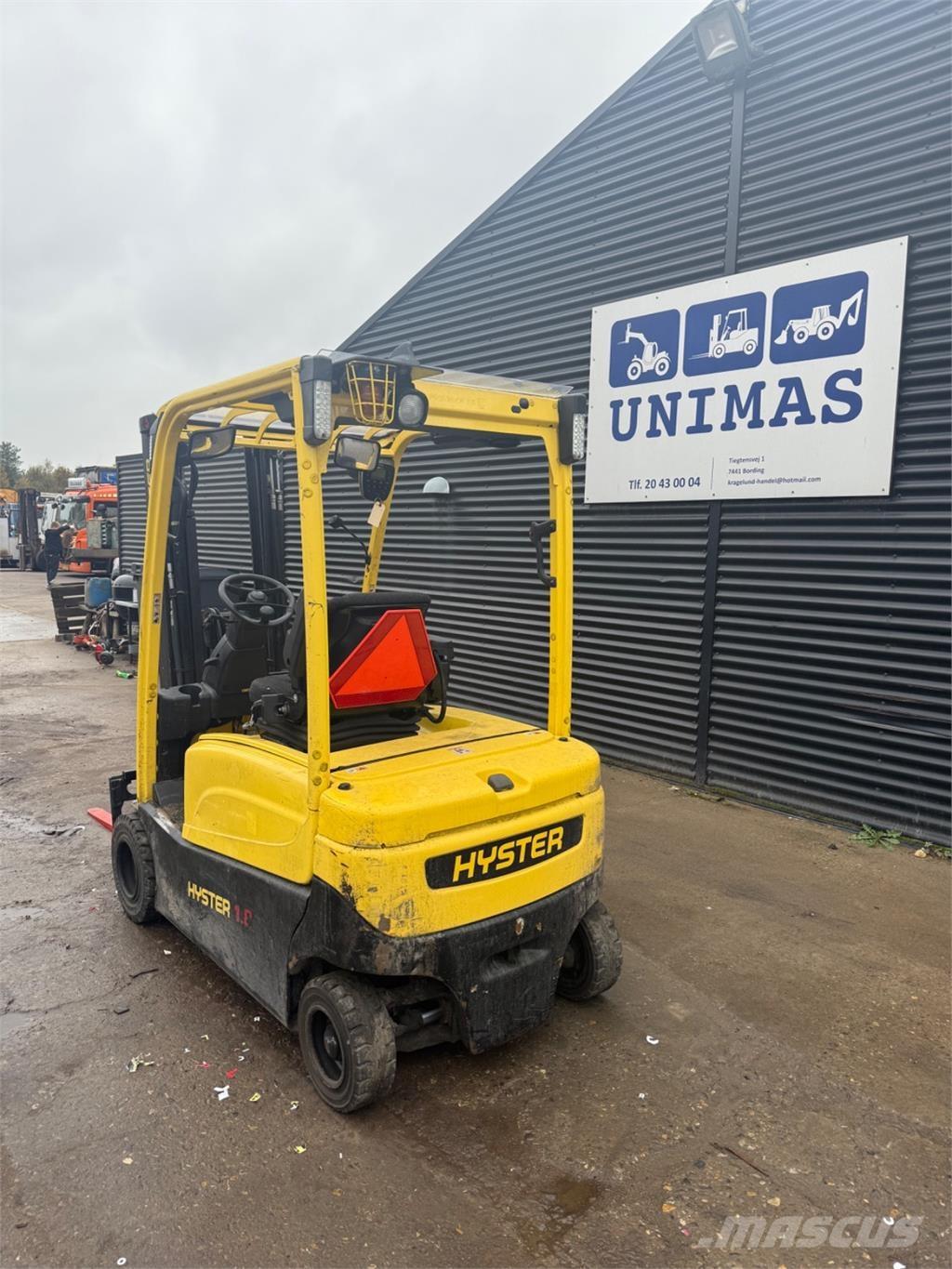 Hyster J1.8XN شاحنات ذات رافعات شوكية تعمل بالكهرباء