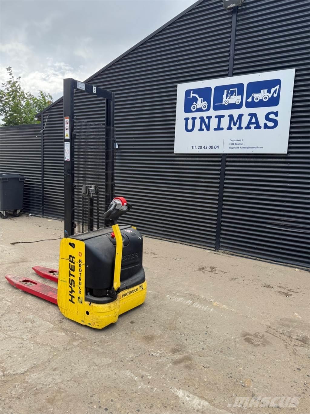 Hyster S1.0 شاحنات مناولة ذات منصة نقالة يدوية
