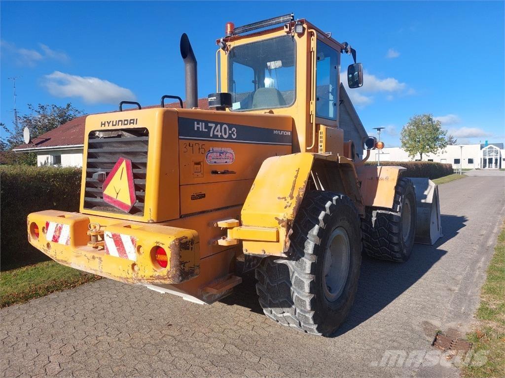 Hyundai HL740-3 لوادر بعجل