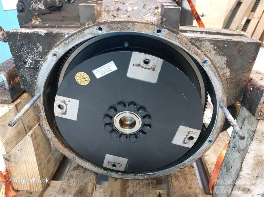 JCB 427 HL محركات