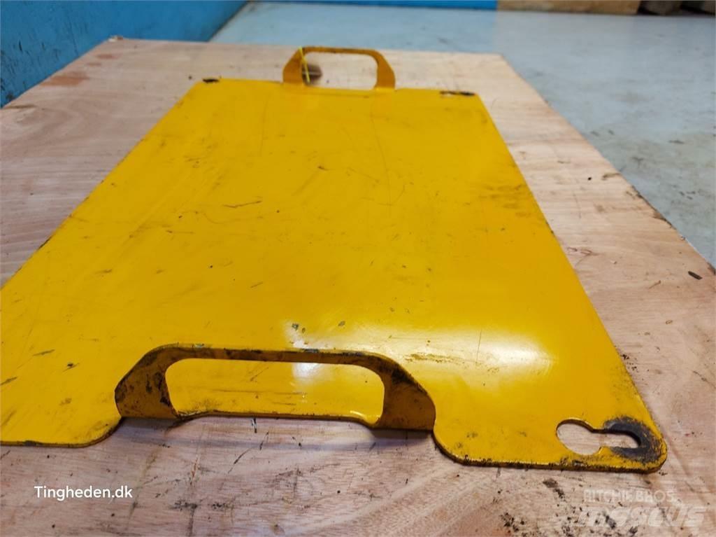 JCB 427 HL دلاء فحص