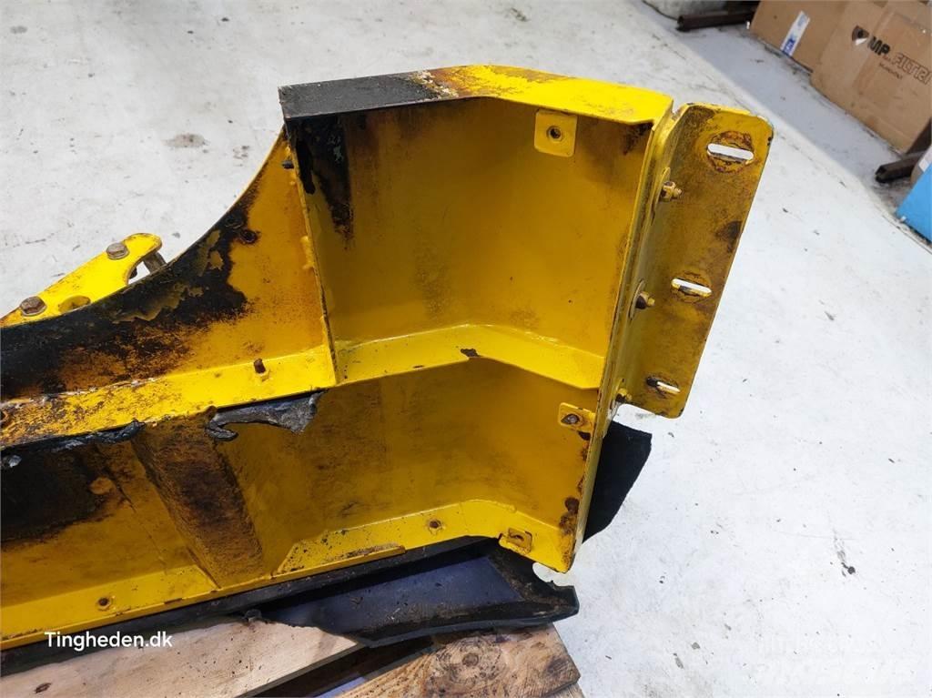 JCB 427 HL دلاء فحص