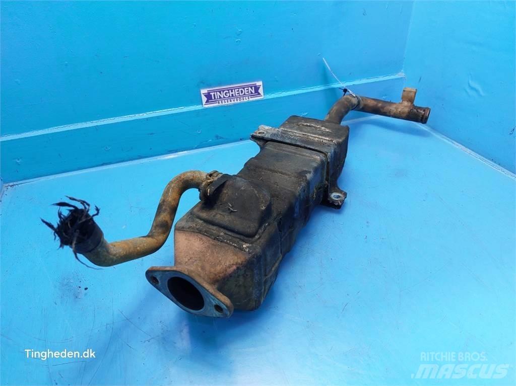 JCB 427 HL محركات