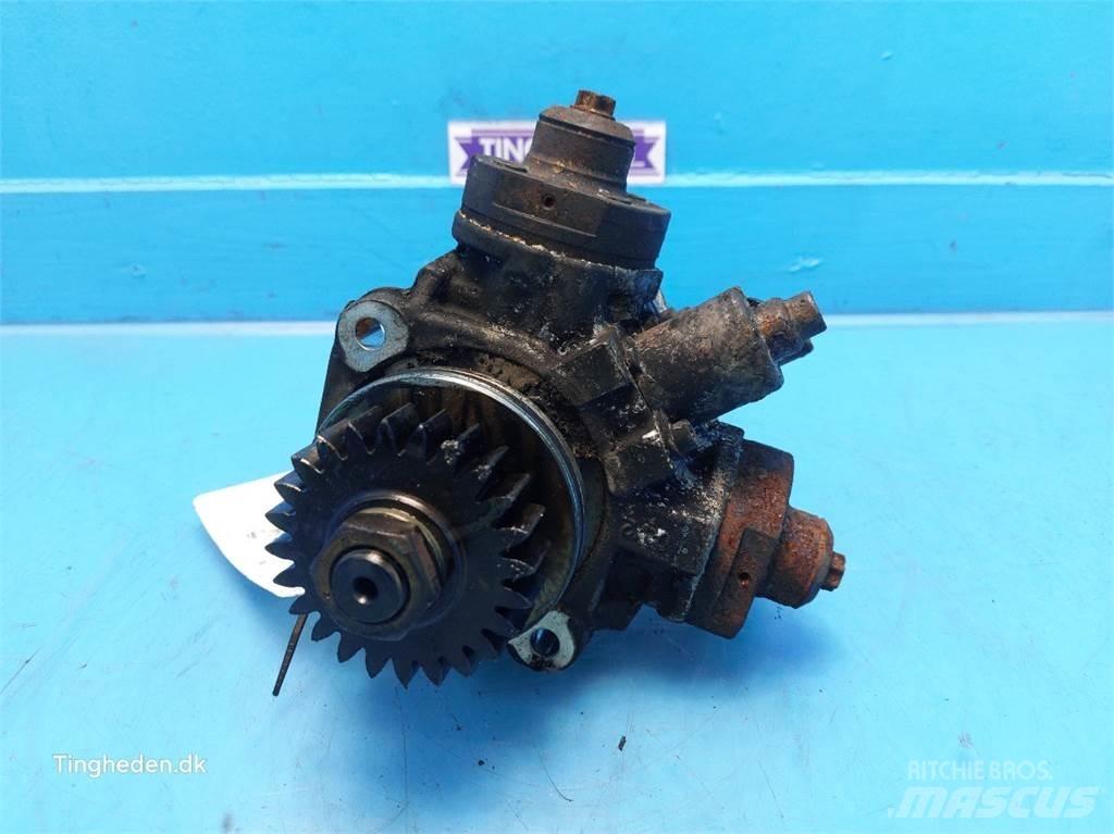 JCB 427 HL محركات