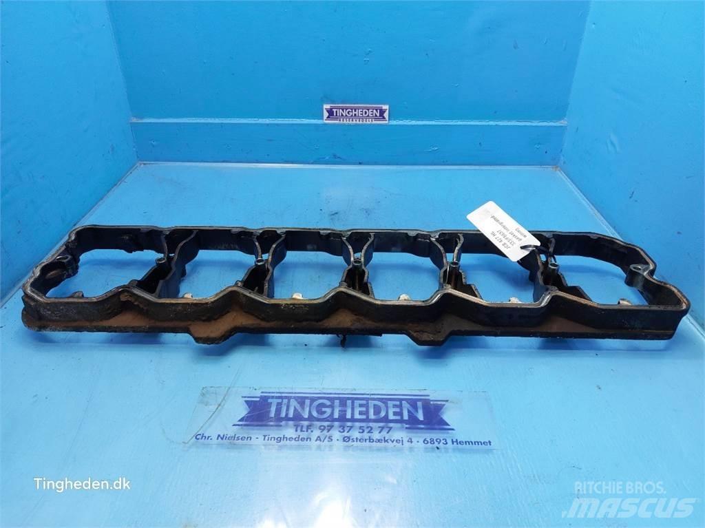 JCB 427 HL محركات