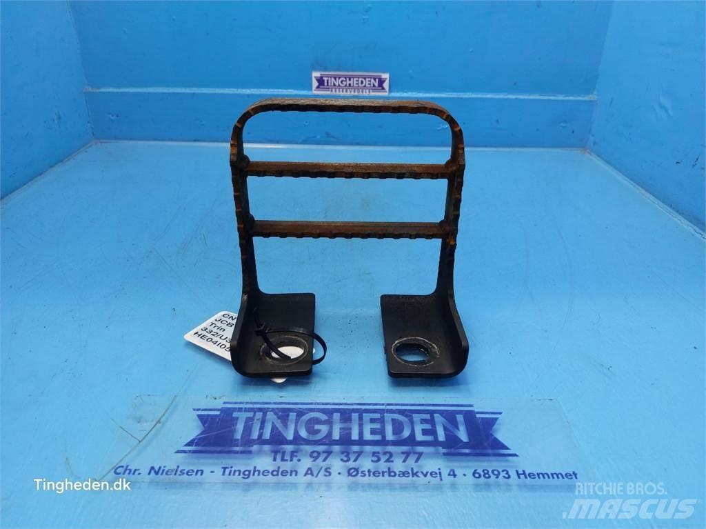JCB 427 HL دلاء فحص