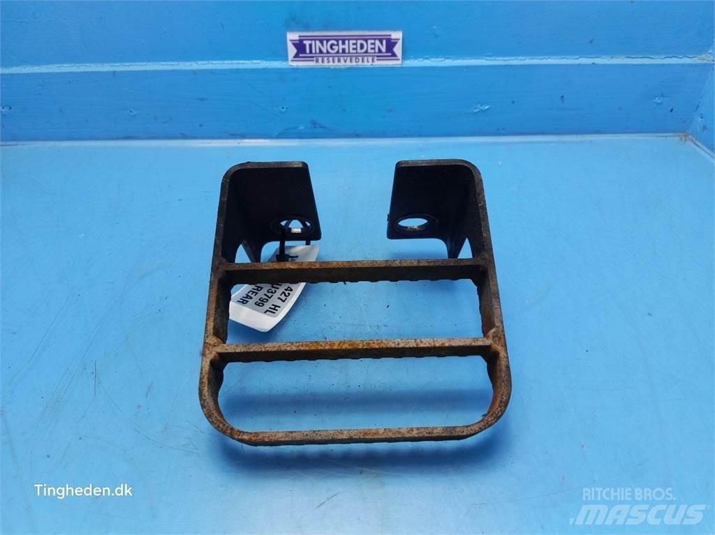 JCB 427 HL دلاء فحص