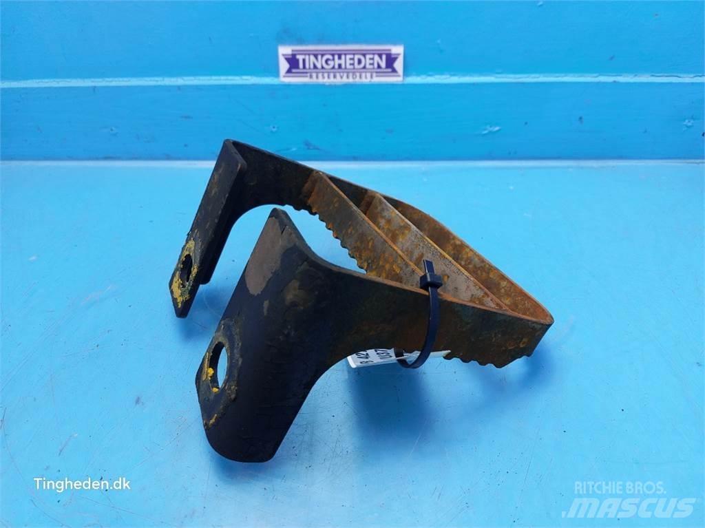 JCB 427 HL دلاء فحص