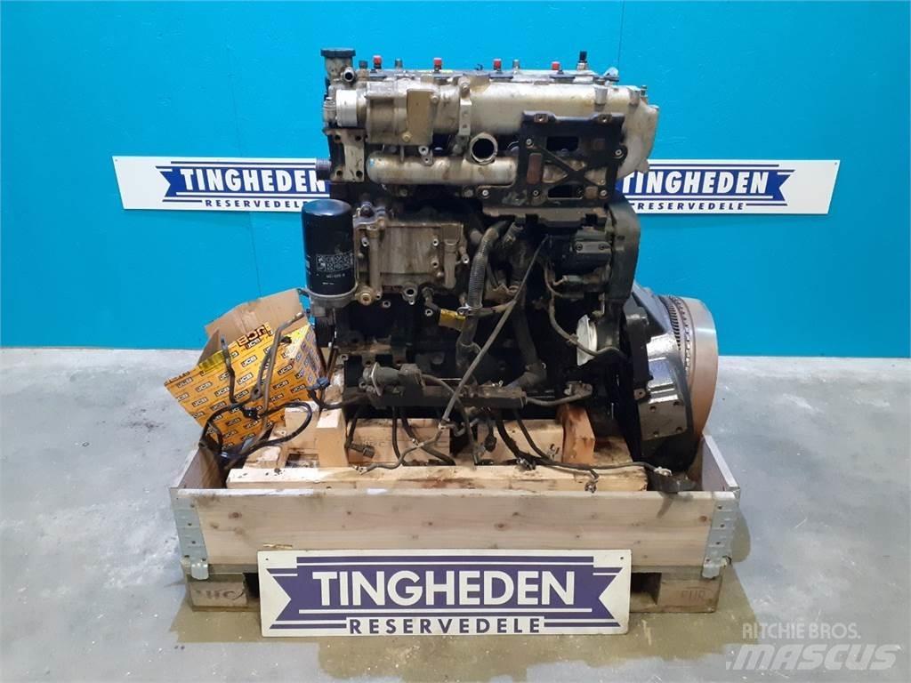 JCB 448 TA4 محركات