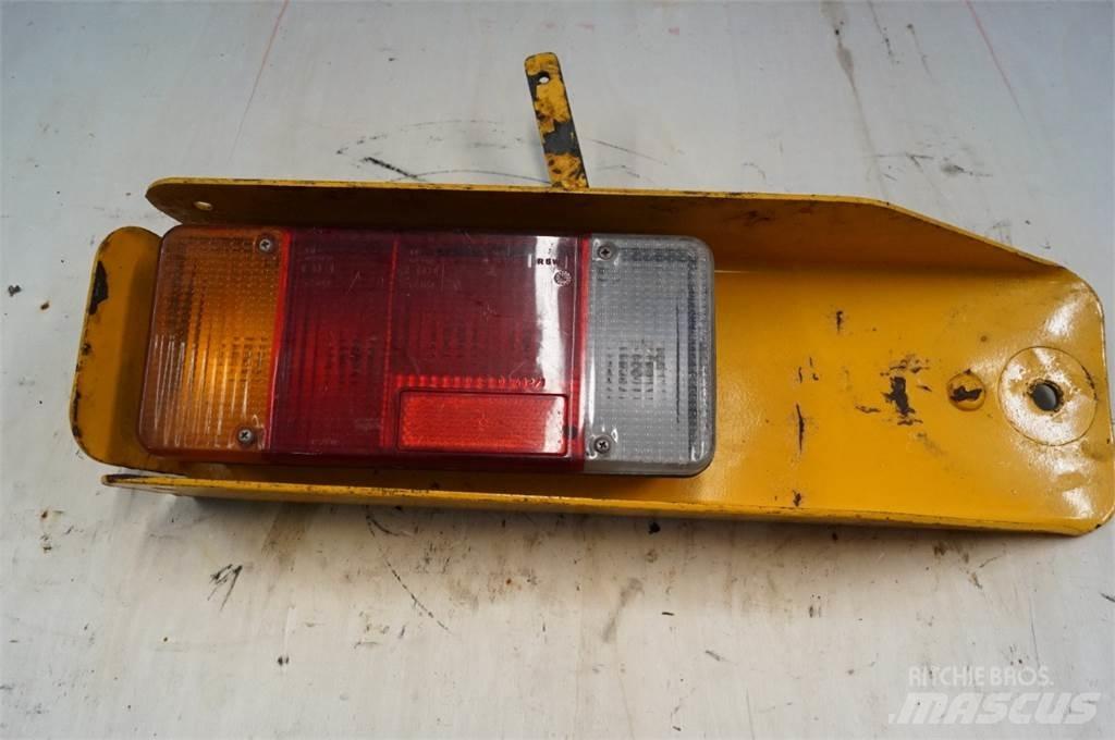 JCB 530/70 دلاء فحص