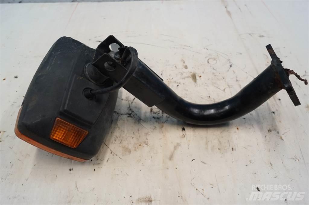 JCB 530/70 دلاء فحص
