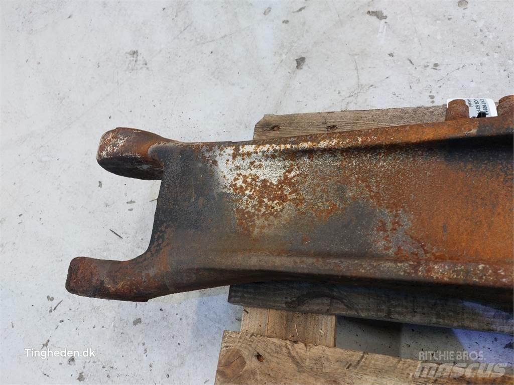 JCB 531-70 محور العجلة