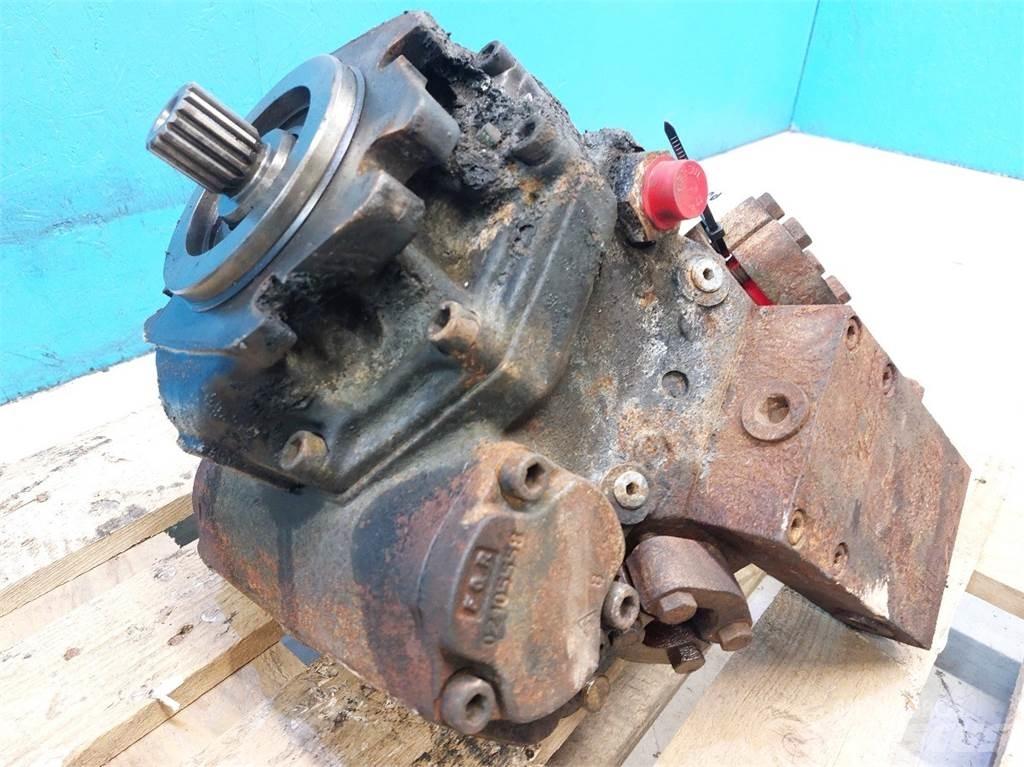 JCB 560-80 هيدروليات