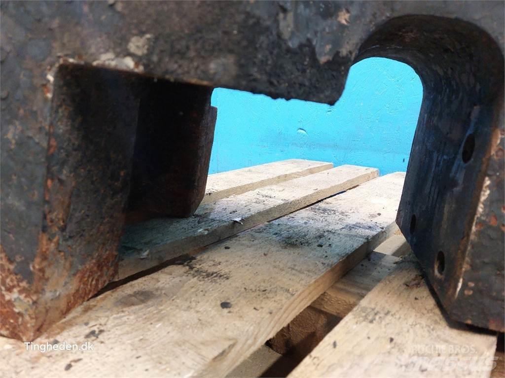 JCB 560-80 دلاء فحص