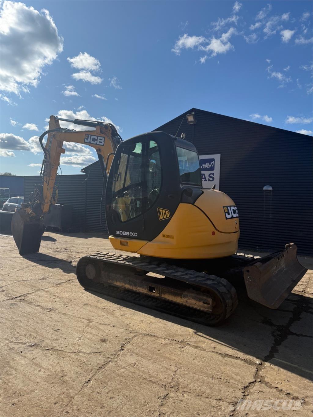 JCB 8085 حفارات زحافة