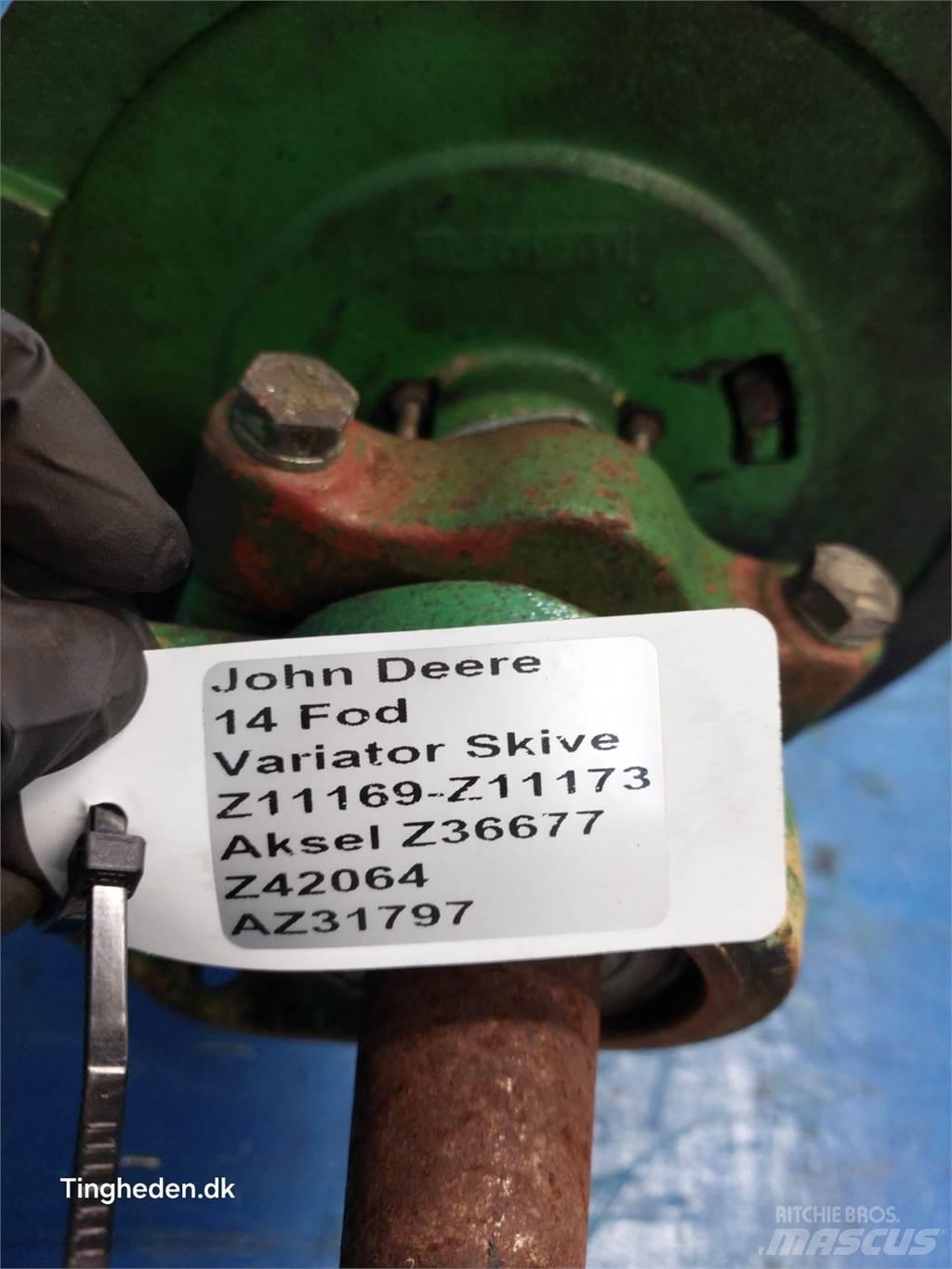 John Deere 1000 ملحقات الحصادات