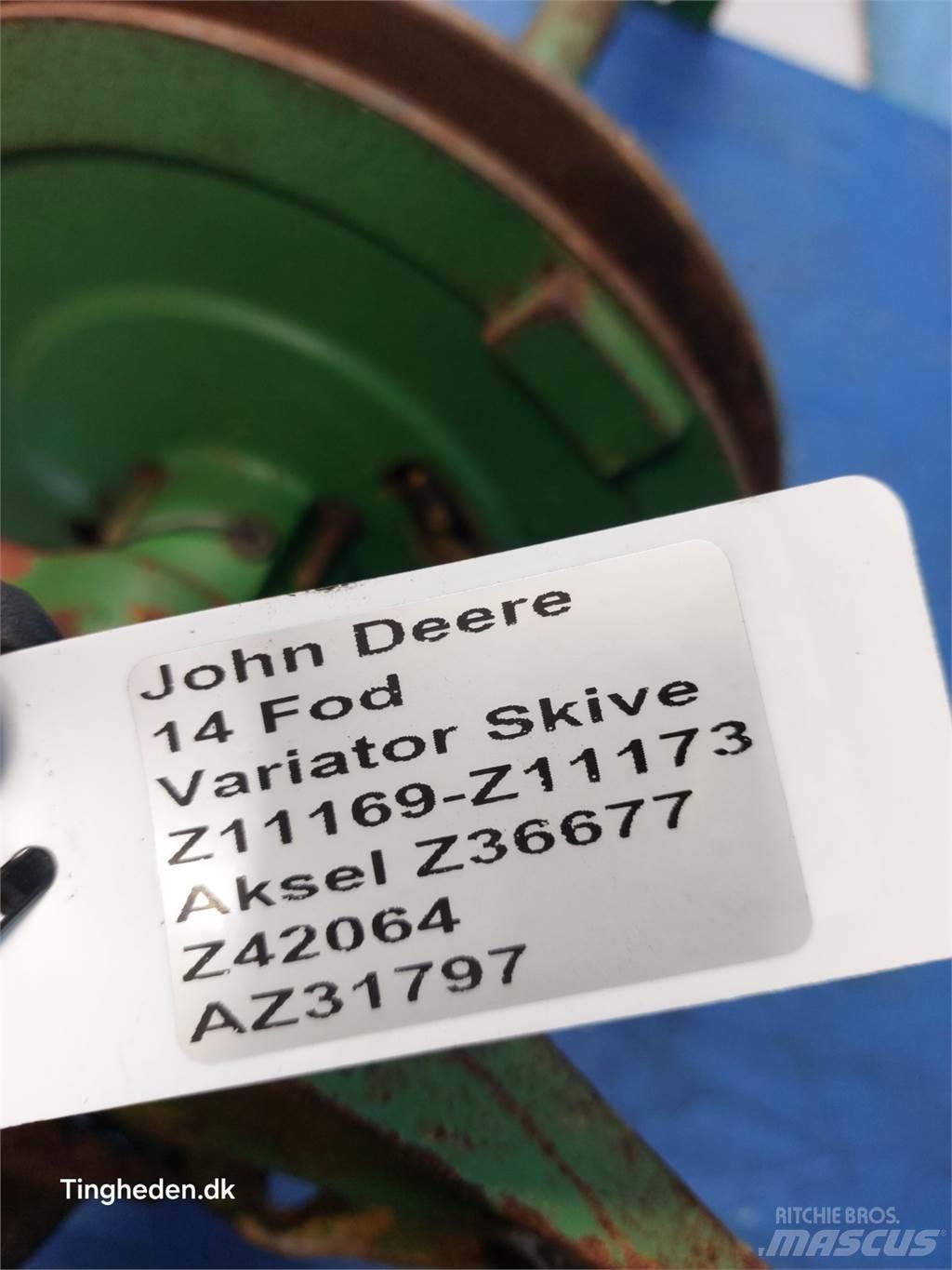 John Deere 1000 ملحقات الحصادات