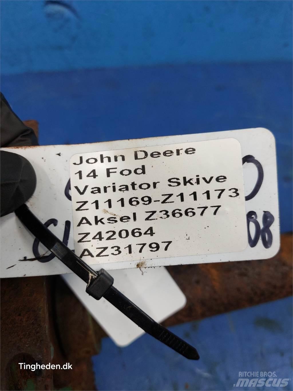John Deere 1000 ملحقات الحصادات