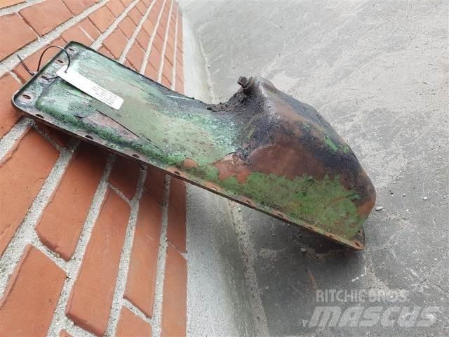 John Deere 1052 محركات