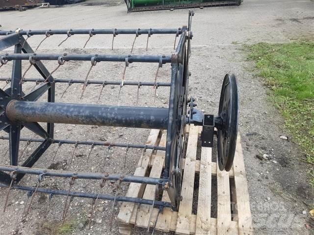 John Deere 1065 ملحقات الحصادات