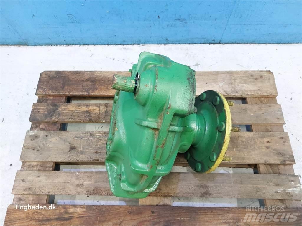 John Deere 1065 ملحقات الحصادات