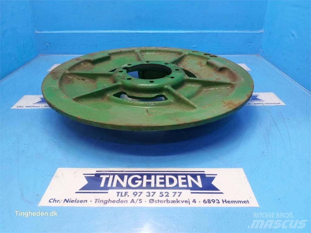 John Deere 1065 ماكينات زراعية أخرى