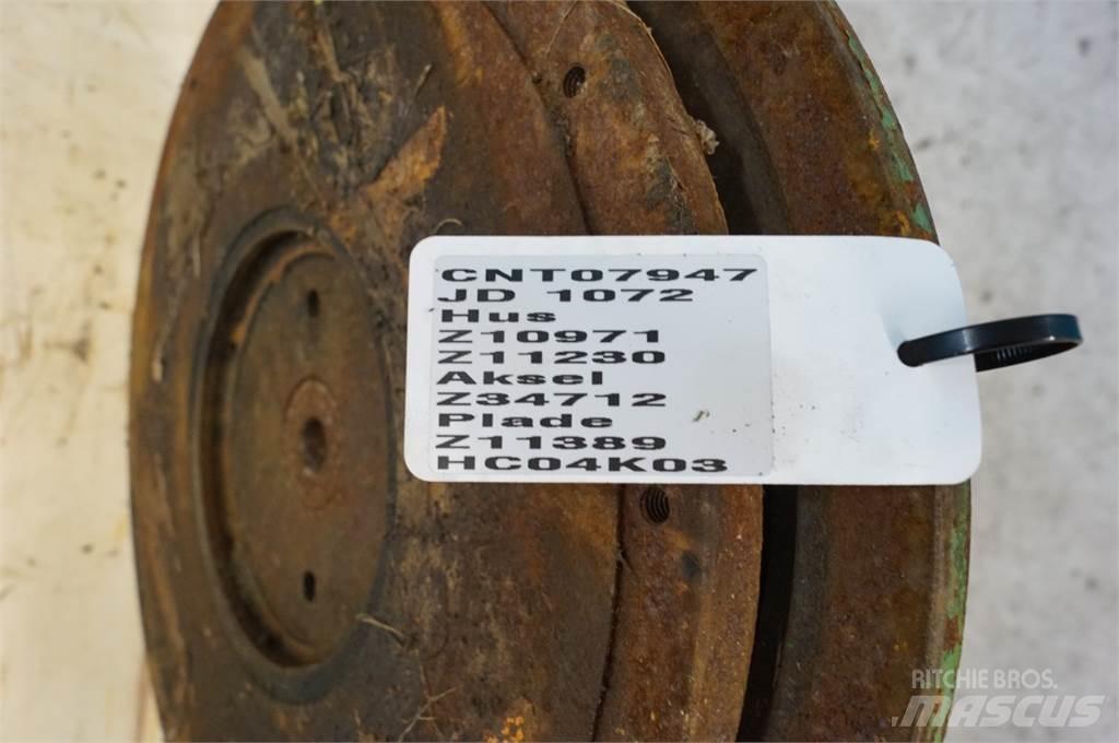 John Deere 1072 أجهزة نقل