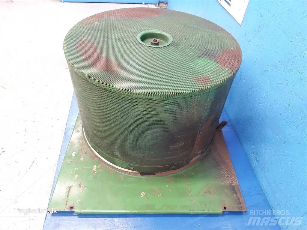 John Deere 1072 محركات