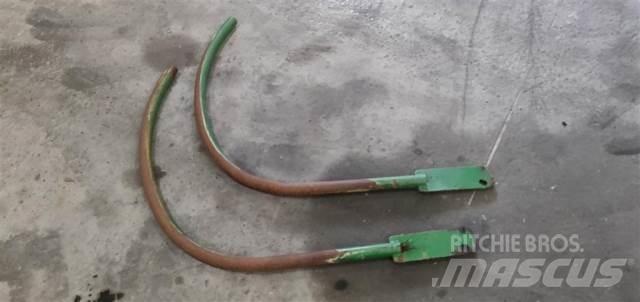 John Deere 1075 ملحقات الحصادات