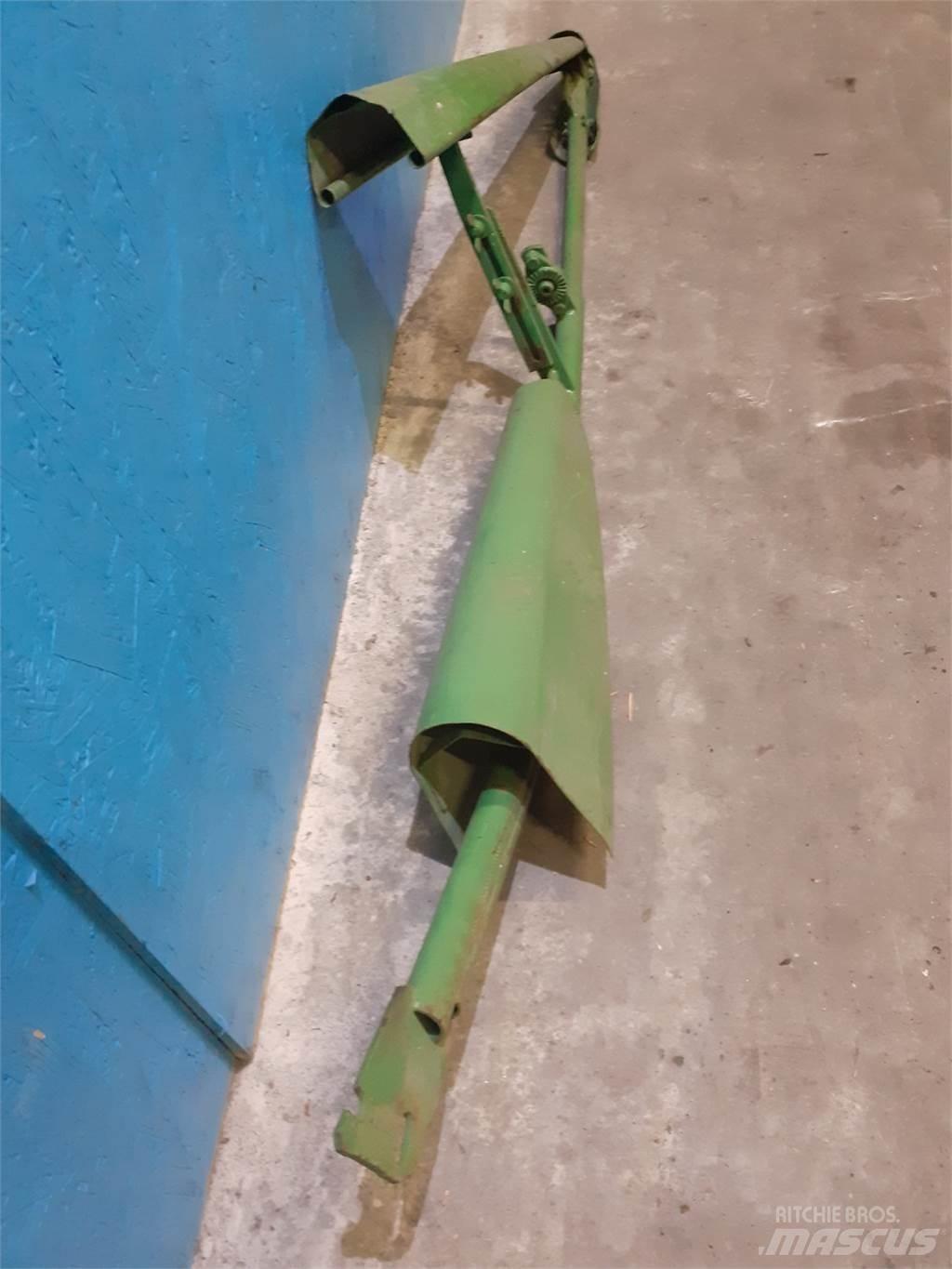 John Deere 1075 ملحقات الحصادات