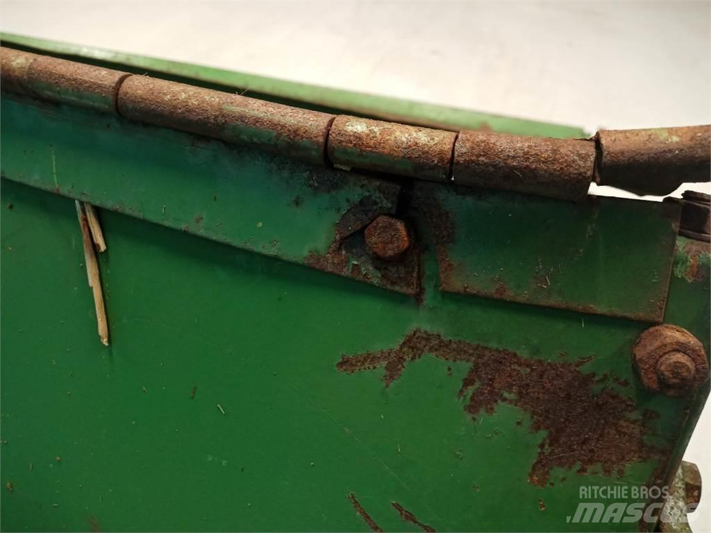 John Deere 1075 ملحقات الحصادات