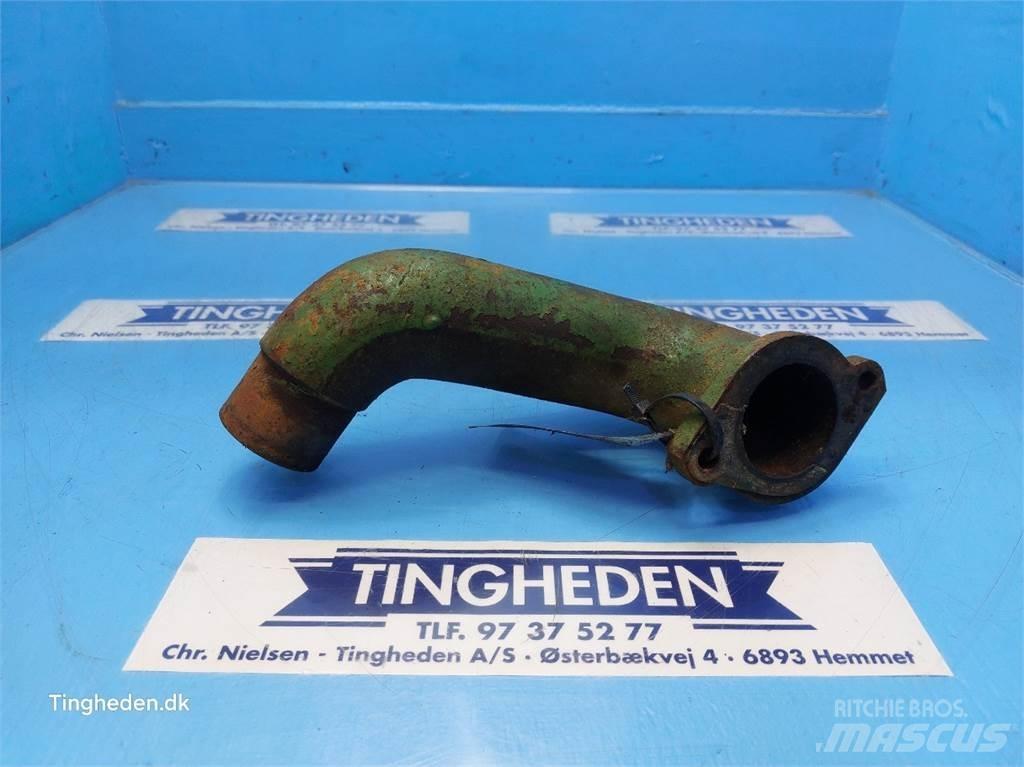 John Deere 1075 محركات