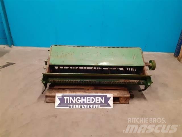 John Deere 1085 ملحقات الحصادات