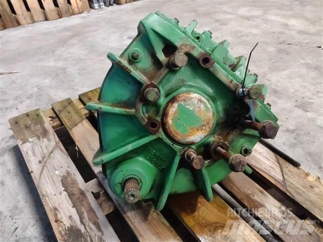 John Deere 1085 ملحقات الحصادات